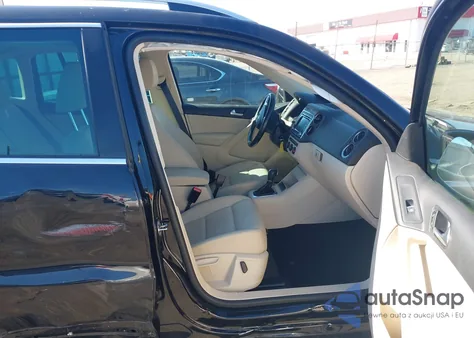 2013 Volkswagen Tiguan Se z USA, uszkodzony, nr VIN WVGAV7AX3DW552164